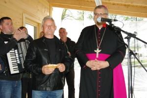 Blagoslov ribiške brunarice in tekmovanje v lovu rib na plovec 22